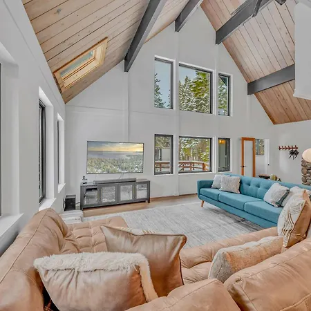 Tahoe City Vacation Rental With Fireplace And Deck